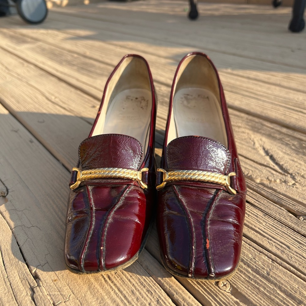 Gucci Burgundy Flats with Gold Accent